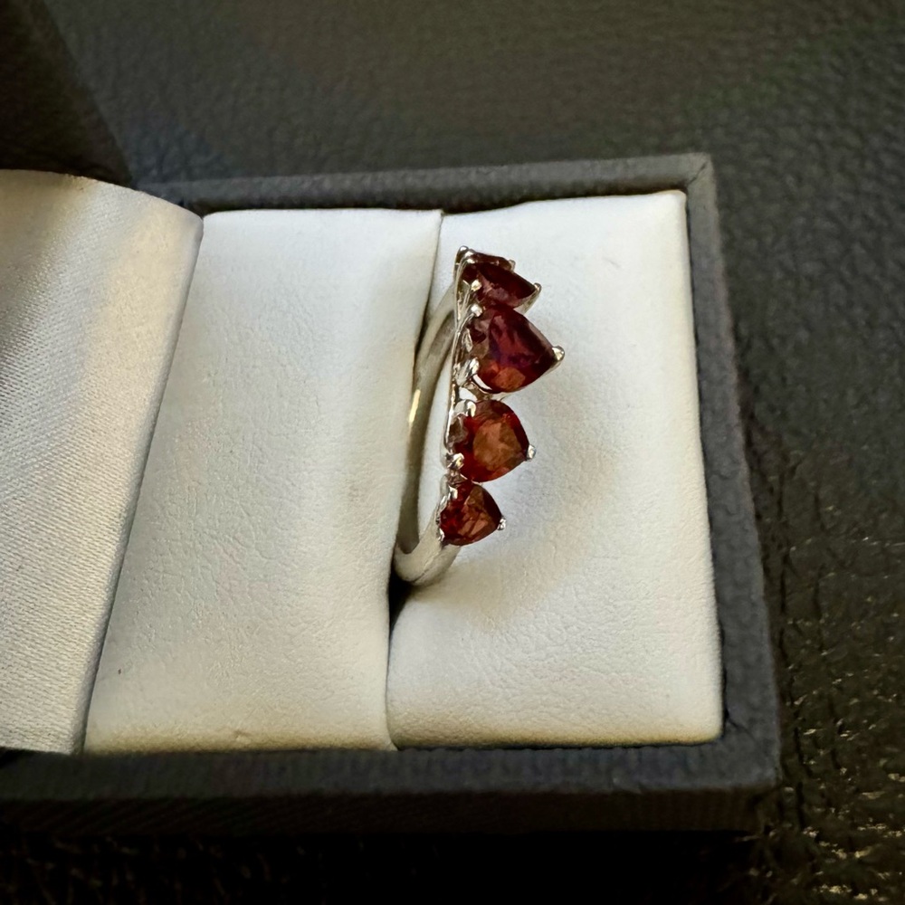 Red Garnet Rhodium over Sterling Silver Heart Ring. Sz 7. - Picture 2 of 4